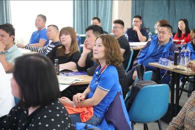 佳贝艾特中高管MBA班 《柔性激励及应用》主题培训